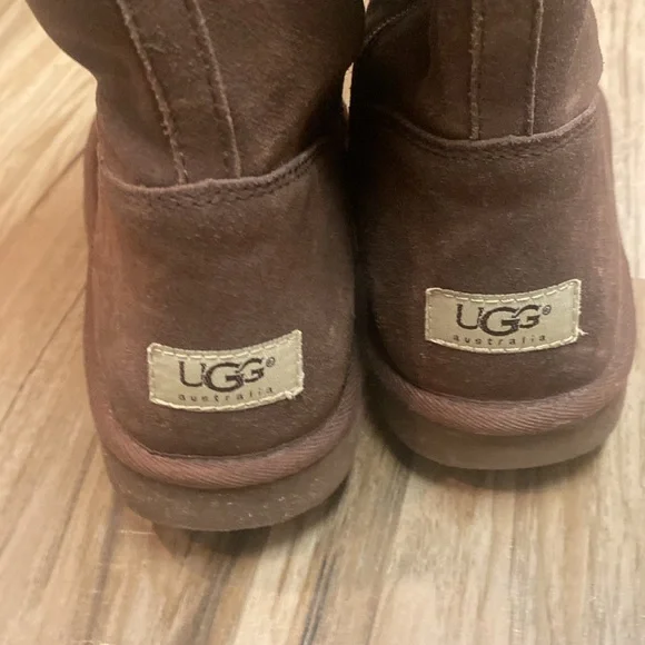 UGG Australia Women's 5235 Sheepskin Dark Brown Suede Tall Boots Size 8 EUC - Picture 5 of 17